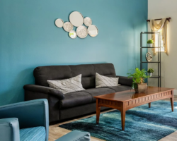 1100x1100_Leasing_Office_Interior_2(1)